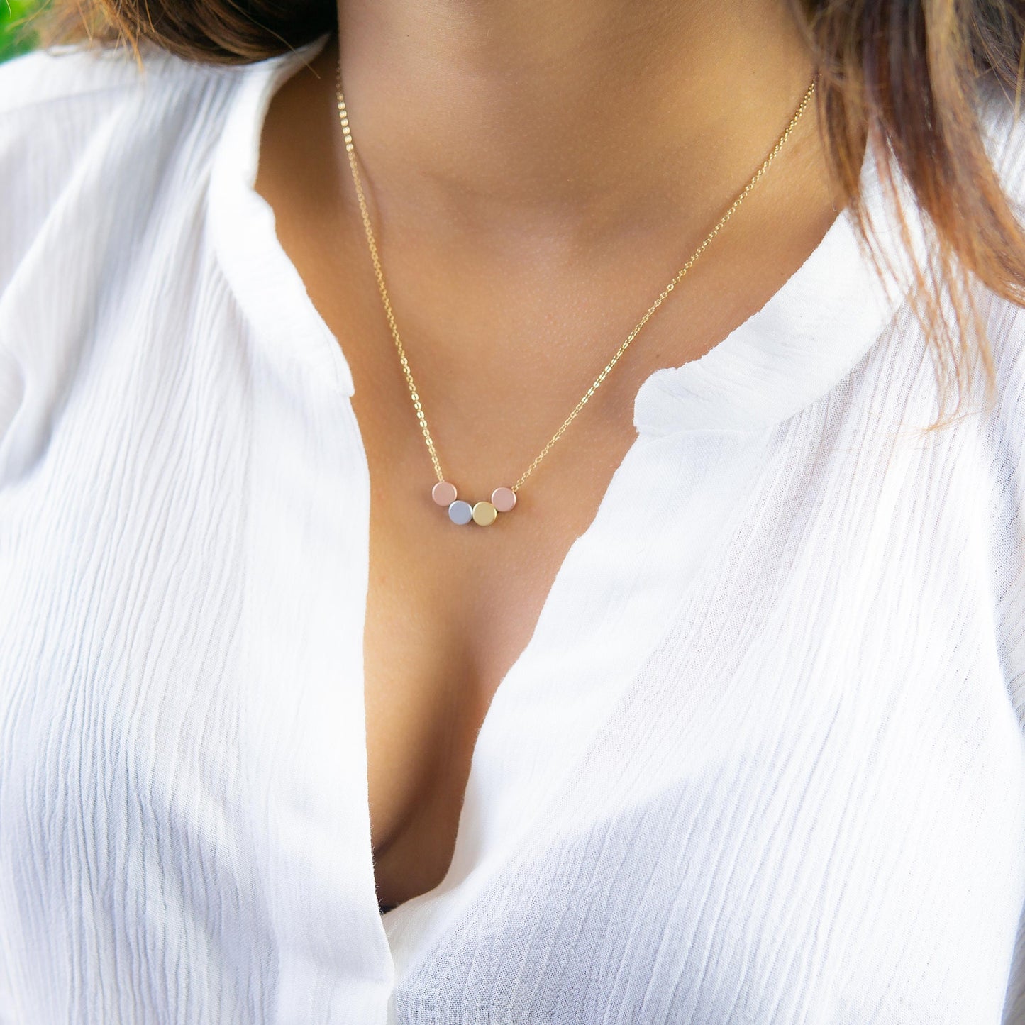 Teigan 4 Dot Necklace Tricolour