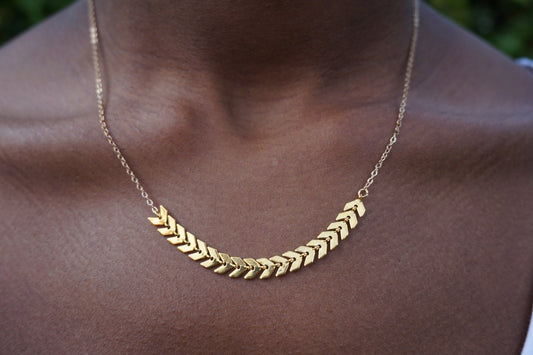 Vada Arrow Necklace