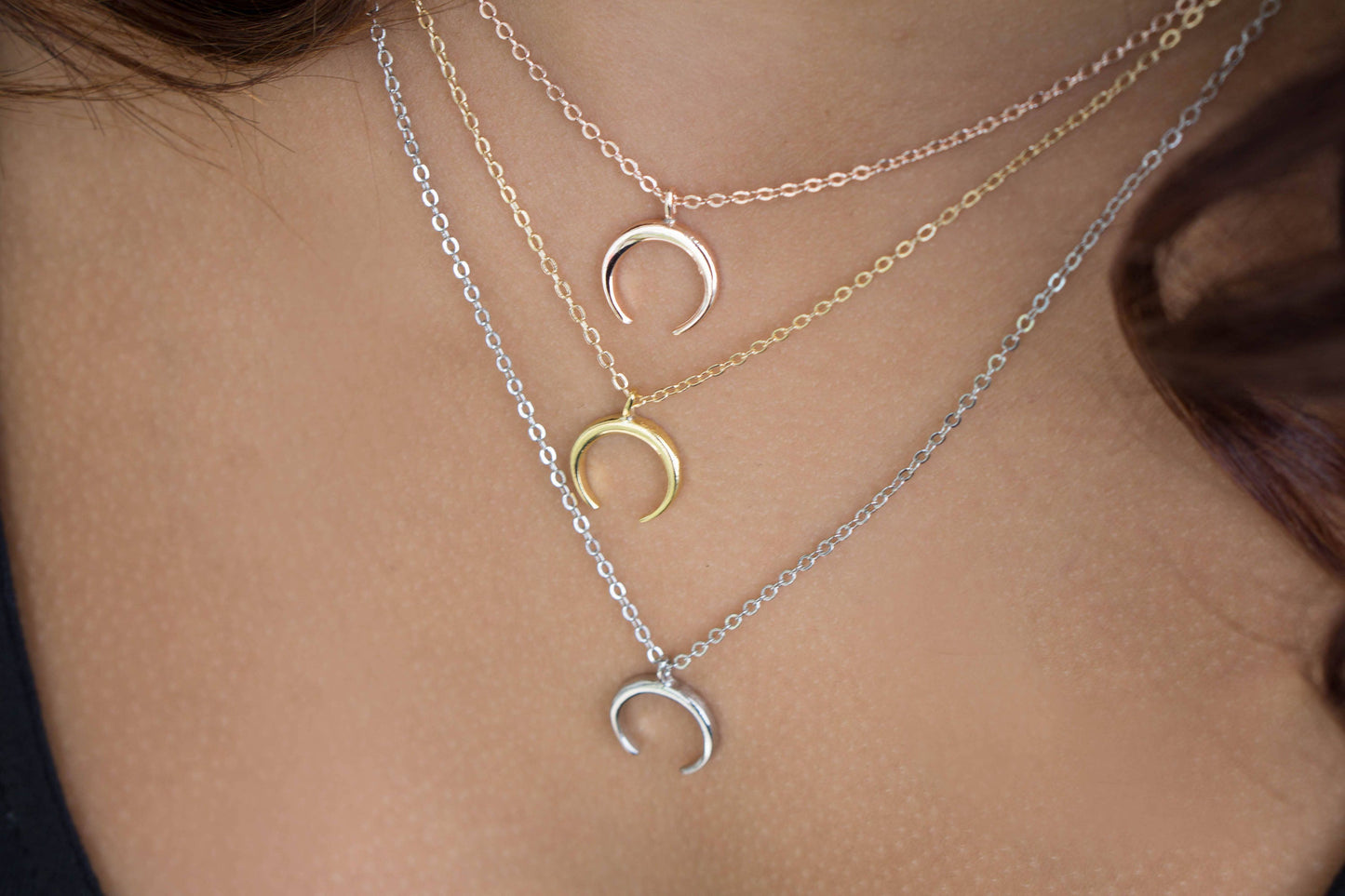 Quincy Moon Necklace Rose Gold