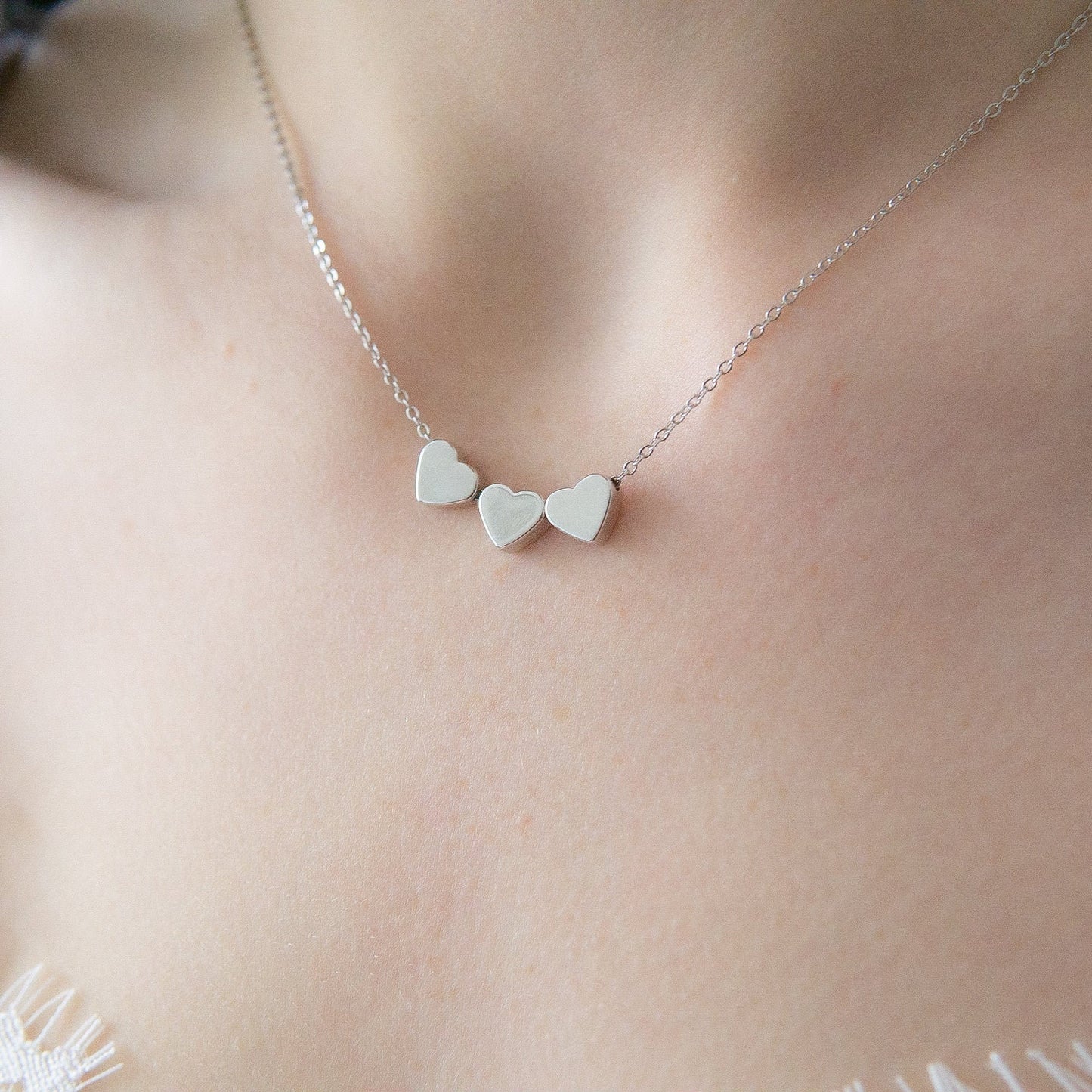 Aria 3 Heart Necklace Gold