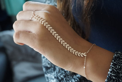 Tessa Arrow Bracelet Tricolour