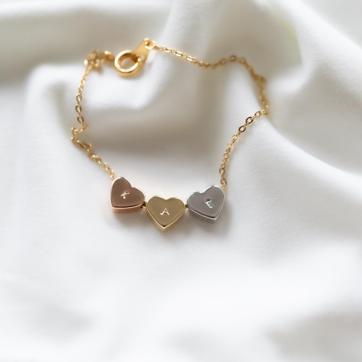Aria 3 Heart Necklace Gold