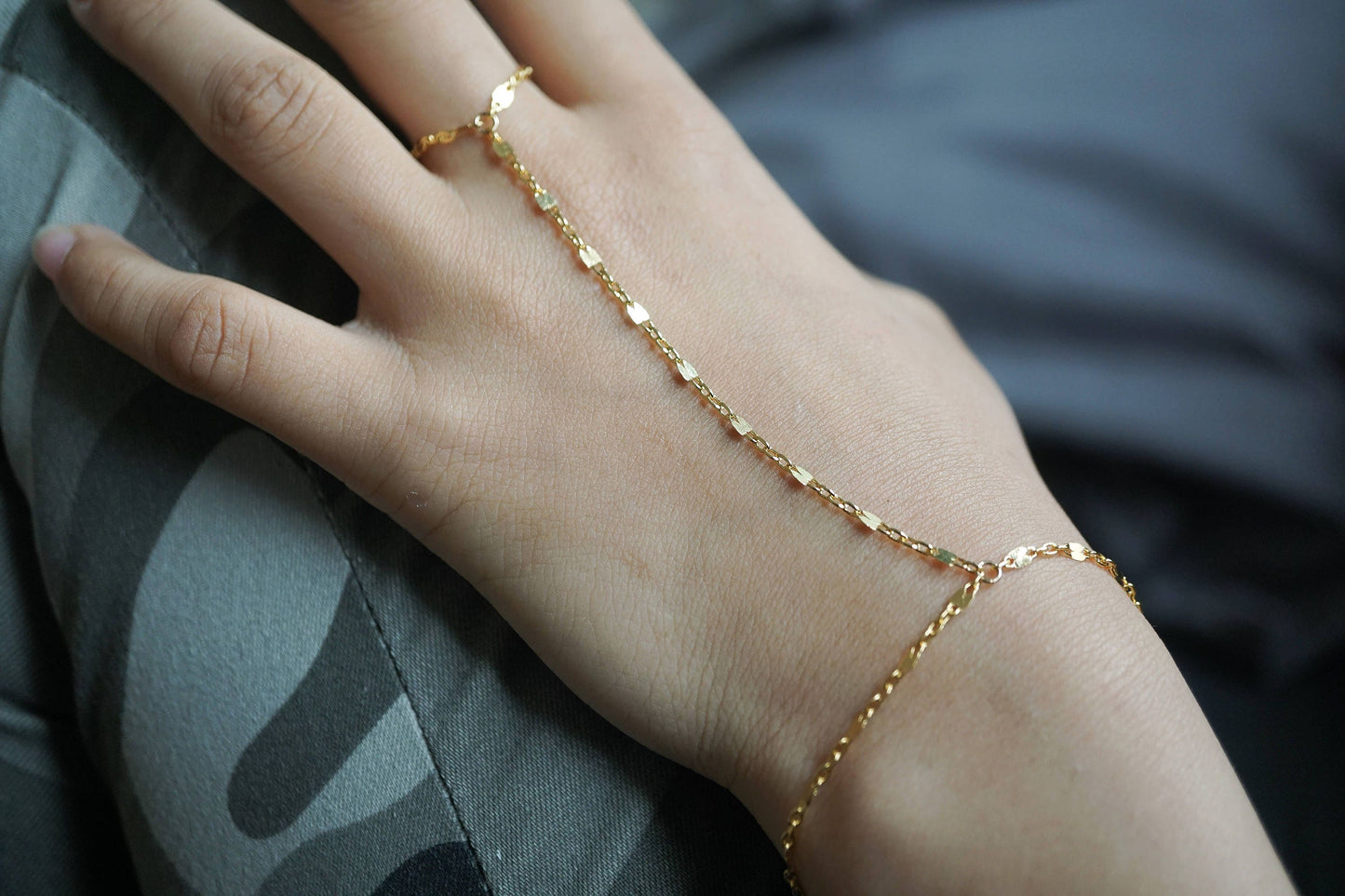Lola Harness Hand Chain Gold