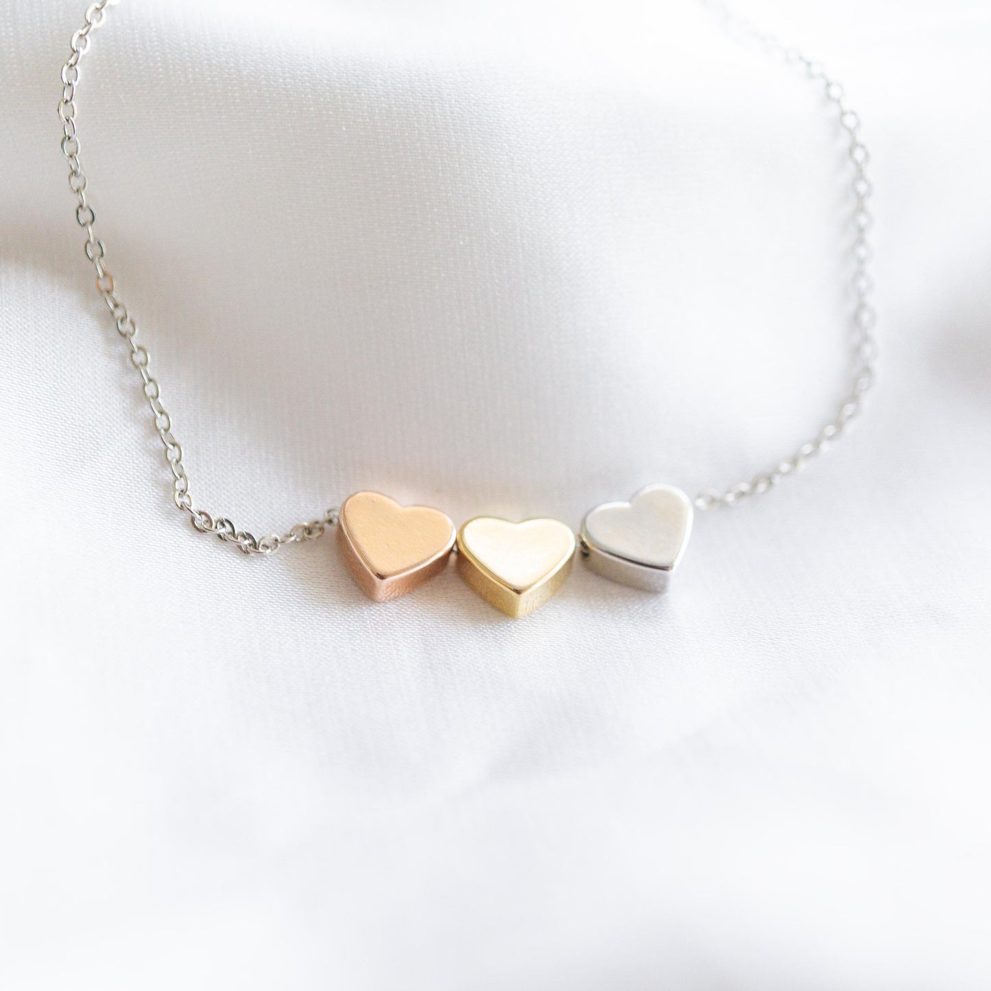 Aria 3 Heart Necklace Gold