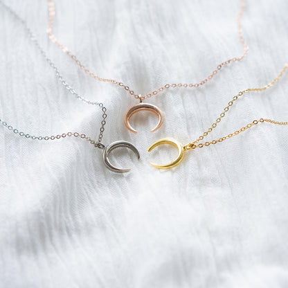 Quincy Moon Necklace Rose Gold