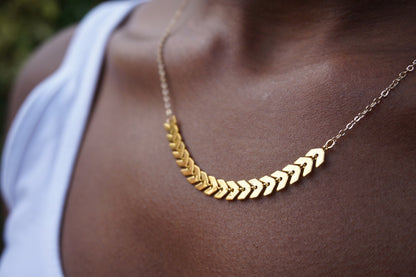 Vada Arrow Necklace